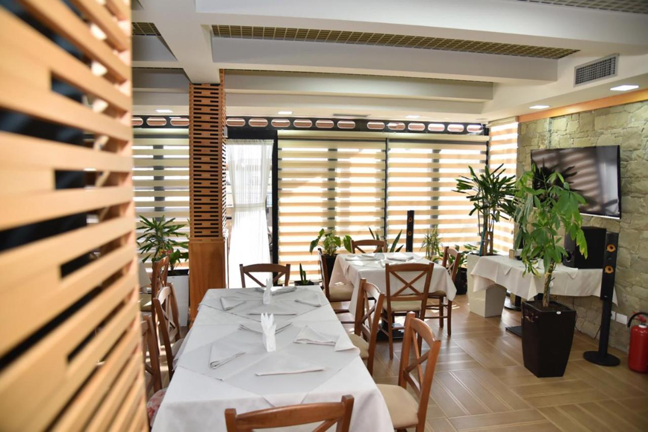 Hotel Imperiale Дуррес Экстерьер фото