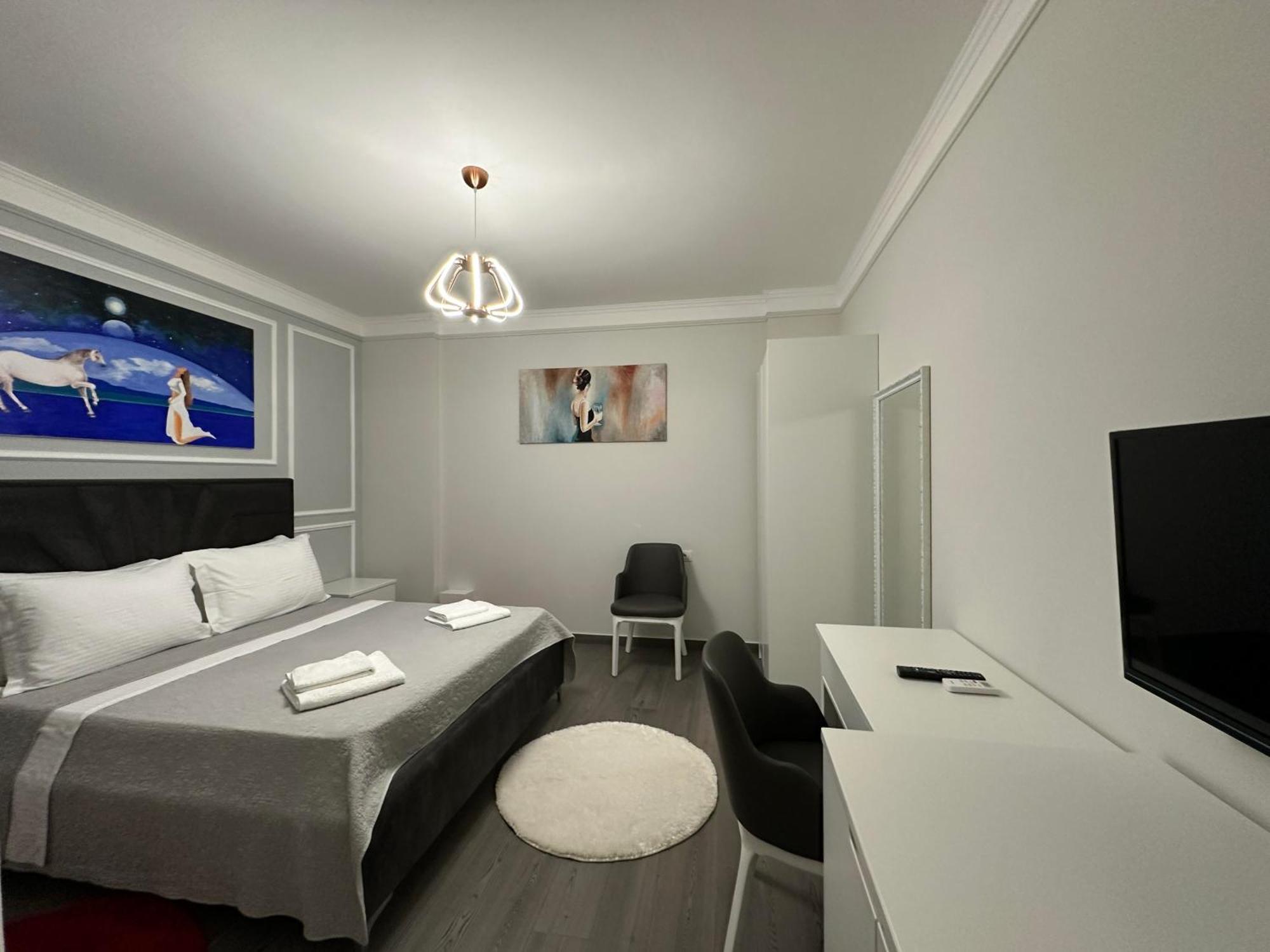 Hotel Imperiale Дуррес Экстерьер фото